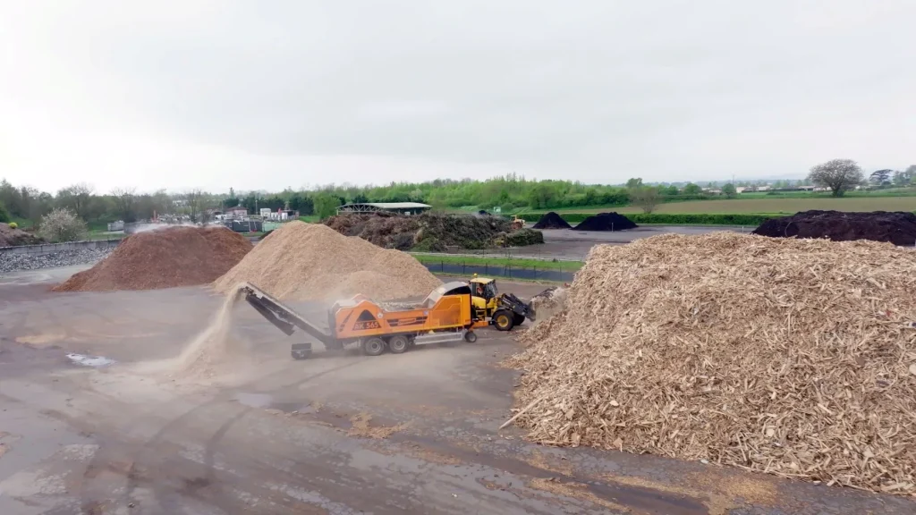 10 AWT Exploitation Affinage de bois issus de la biomasse énergie pour chaufferie bois